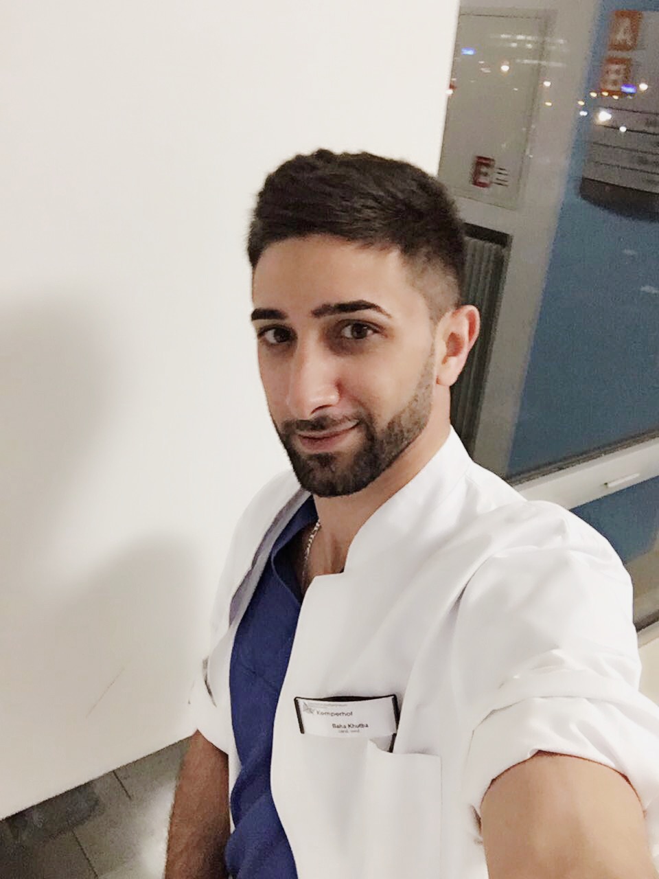 ד"ר בהאא חוטבא מומחה בהרדמה